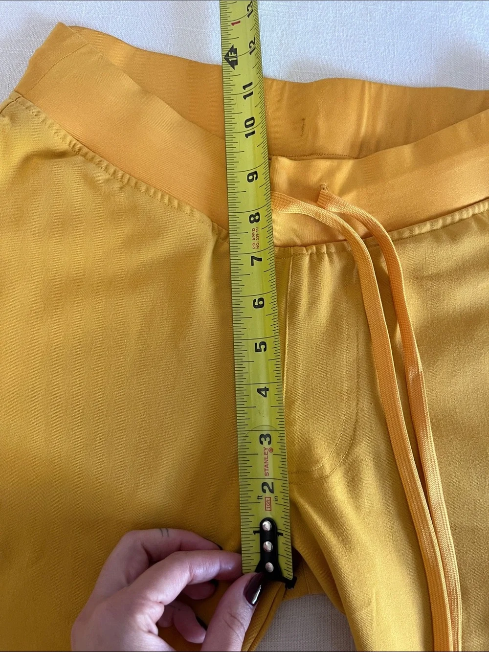 Mandala Scrubs Womens 9 Pocket Joggers in Mustard